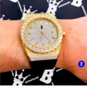 Moissanite Crown Hip Hop Bling Bustdown Leather Watch 20 Carats